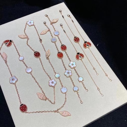 van-cleef-arpels-lucky-spring-long-necklace-15-motifs-rose-gold-carnelian-mother-of-pearl-onyx-vcarp7rt00