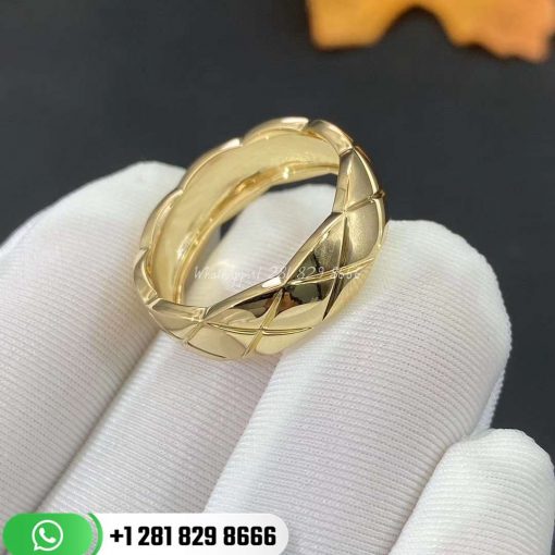 Chanel Coco Crush Ring Quilted Motif Small Version 18k Yellow Gold