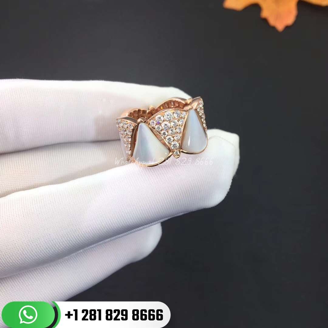 bvlgari_divas'_dream_ring_set_with_mother-of-pearl_elements_and_pavé_diamonds_ (5) REF . 349788 DIVAS’ DREAM ring in 18 kt rose gold, set with mother-of-pearl elements and pavé diamonds.