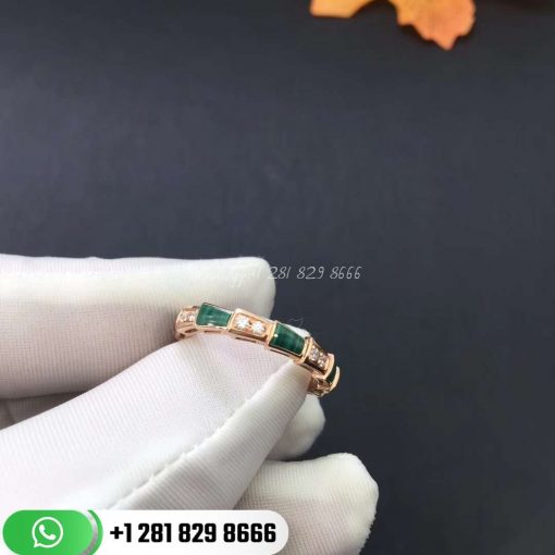 REF . 356764 Serpenti 18 kt rose gold ring with malachite inserts and pavé diamonds (0.31 ct). Width 4 mm.