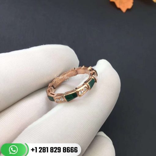 REF . 356764 Serpenti 18 kt rose gold ring with malachite inserts and pavé diamonds (0.31 ct). Width 4 mm.