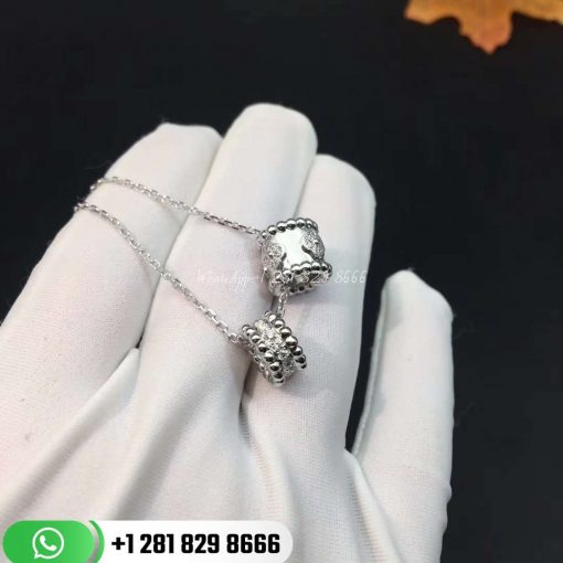 VCARO3YG00 Perlée clovers pendant, white gold, round diamonds; diamond quality DEF, IF to VVS.