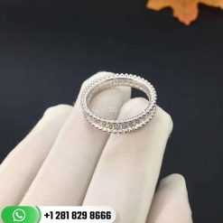 VCARP4E200 Perlée diamonds ring, 1 row, white gold, round diamonds; diamond quality DEF, IF to VVS