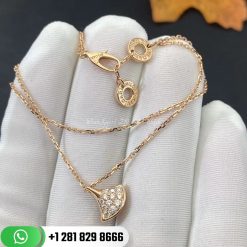 bvlgari divas' dream bracelet in 18k gold with pendant in full pavé diamonds