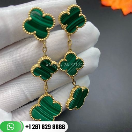 VCARO2AG00 Created in 2006 by Van Cleef & Arpels, the Magic Alhambra® jewelry creations gather different-sized Alhambra motifs, coming together in a joyful dance. Inspired by the clover leaf, their asymmetric designs feature different associations of materials.