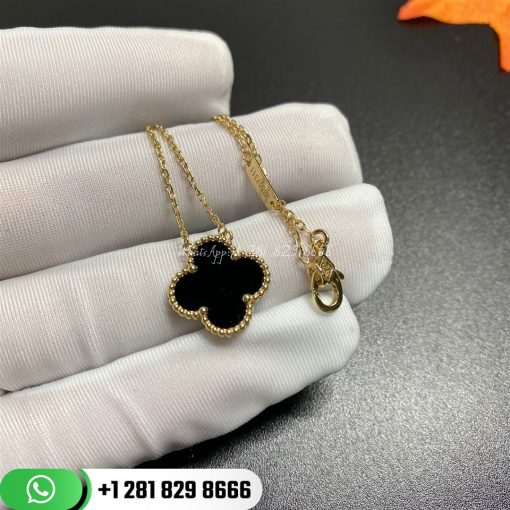 VCARA45800 Vintage Alhambra pendant, yellow gold, onyx.