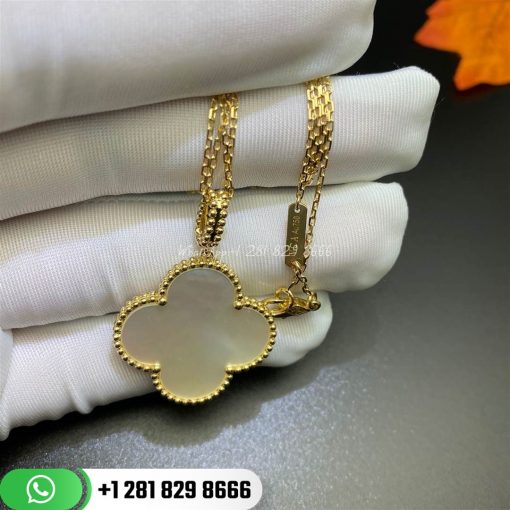 van_cleef_&_arpels_magic_alhambra_long_necklace_1_motif__mother-of-pearl_26mm