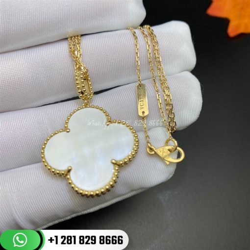 van_cleef_&_arpels_magic_alhambra_long_necklace_1_motif__mother-of-pearl_26mm