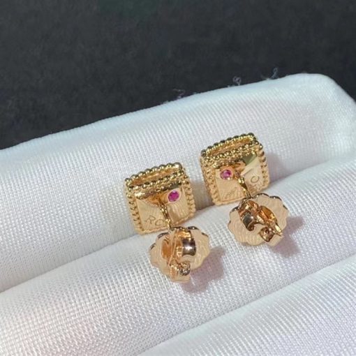 roberto-coin-pois-moi-18k-square-diamond-stud-earrings