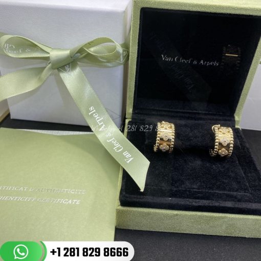 VCARO3YE00 Perlée clovers hoop earrings, yellow gold, round diamonds; diamond quality DEF, IF to VVS.