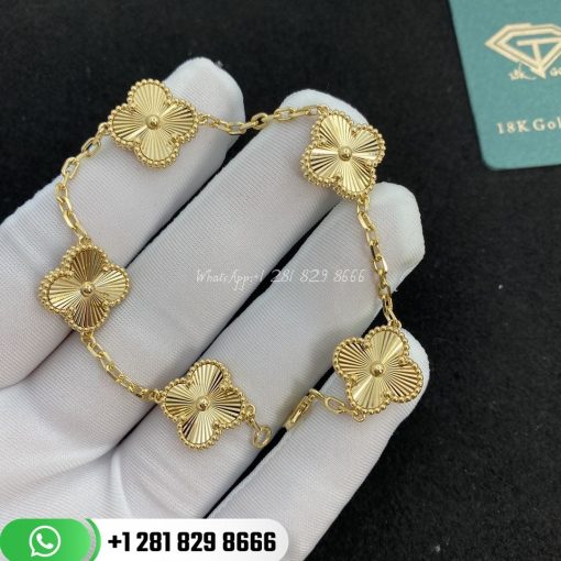 Van Cleef & Arpels Vintage Alhambra Bracelet 5 Motifs Yellow Gold – VCARP3JK00