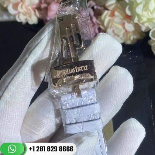 Audemars Piguet Royal Oak 33MM Ladies Rose Gold Diamond Bezel Rubber Strap 67651OR.ZZ.D010CA.01 7800U1