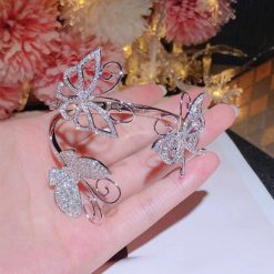 van-cleef-arpels-flying-butterfly-bracelet-white-gold-vcarc24900-custom-jewelry
