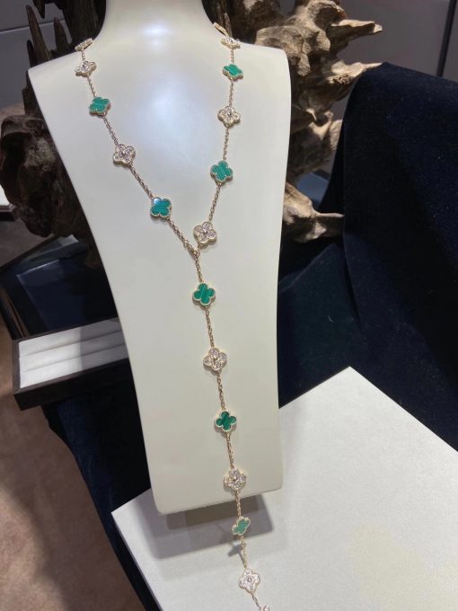 Van Cleef Arpels Vintage Alhambra Long Necklace, 20 Motifs Yellow gold, Diamond, Malachite VCARO7GP00