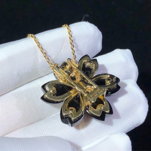 Van Cleef Arpels Rose De Noël Clip Pendant, Small Model Yellow Gold, Diamond, Onyx VCARO9B100
