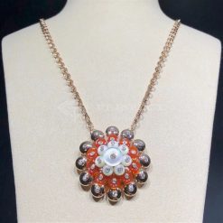 Van Cleef Arpels Bouton D'or Pendant with Detachable Brooch Rose gold, mother-of-pearl, carnelian, diamonds VCARO9J800